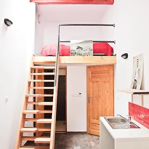 Szmulson Apartment